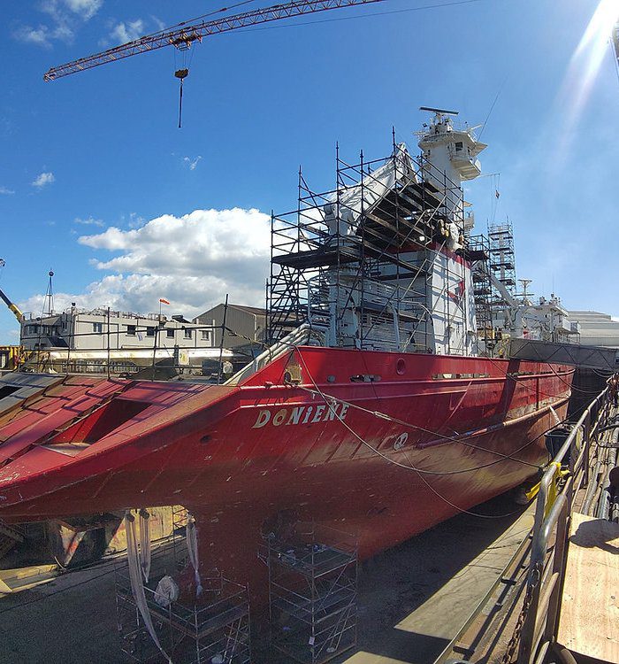 Pilot training on dry-dock operations for biofouling management