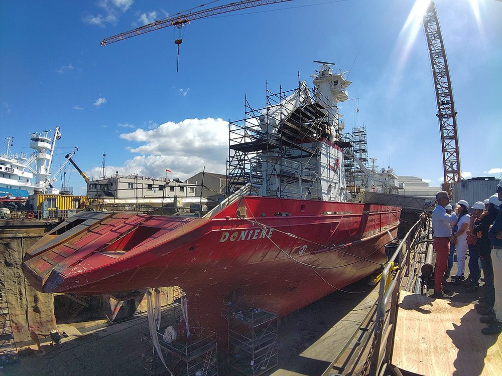 Pilot training on dry-dock operations for biofouling management
